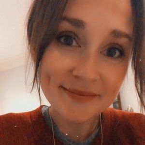 Meet your Posher, Devin